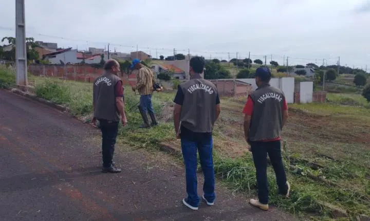 Engenheiro Beltrão intensifica fiscalização e notifica mais de 80 donos de terrenos baldios