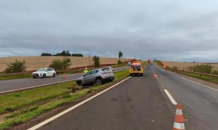 ENGENHEIRO BELTRÃO: mulher fica ferida após Jeep sair da pista na PR-317