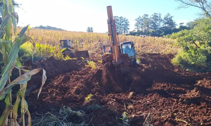 ENGENHEIRO BELTRÃO: Prefeitura intensifica manutenção de estradas rurais após chuvas intensas