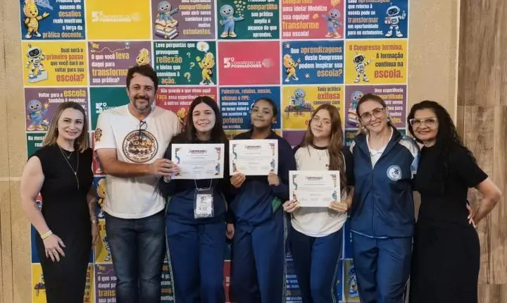 FÊNIX: alunas do Colégio Santo Inácio de Loyola apresentam projeto científico em congresso estadual