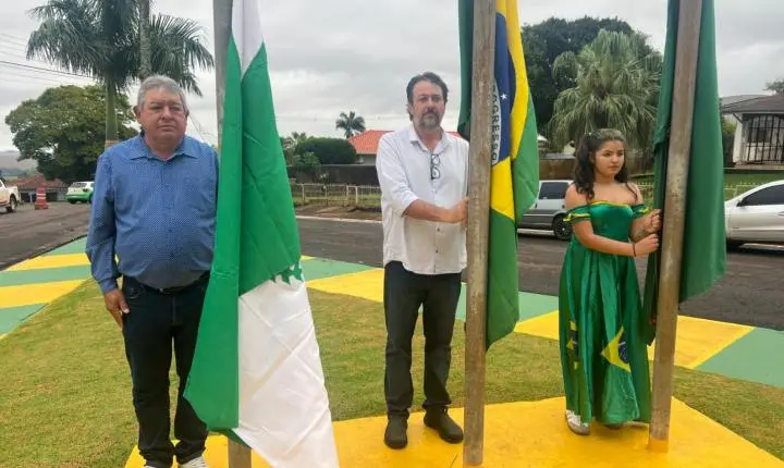 FÊNIX: Município inicia programação da semana da Pátria na Praça Concórdia