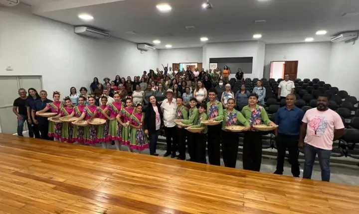 FÊNIX: Secretaria de Agricultura promove evento em homenagem ao Dia Internacional da Mulher Rural