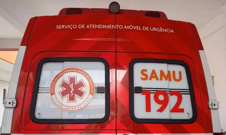 PEABIRU: paciente intubada em estado gravíssimo espera 25 minutos em ambulância para ser recebida na Santa Casa de Campo Mourão