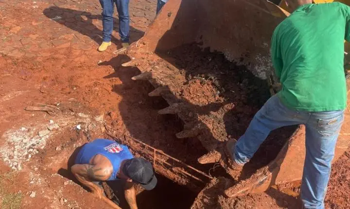 Quinta do Sol intensifica limpeza de bueiros para evitar alagamentos