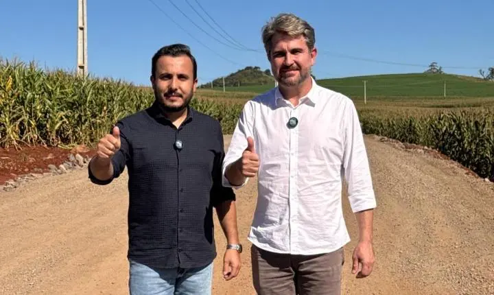 QUINTA DO SOL: Prefeito Leonardo Romero e vice Lucas acompanham obras de pavimentação na região da Vila Rural