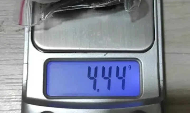 SÃO PEDRO DO IVAÍ: Homem monitorado por tornozeleira é flagrado com droga após tentar escapar de abordagem da PM