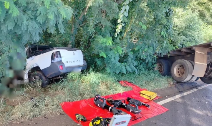 Tragédia entre Lunardelli e Jardim Alegre: colisão entre caminhão e picape mata três pessoas no Vale do Ivaí